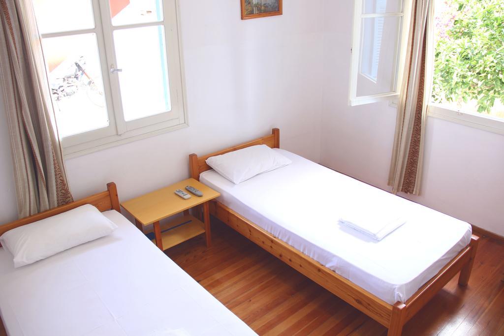 Αlexandros Apartment Votsi  المظهر الخارجي الصورة